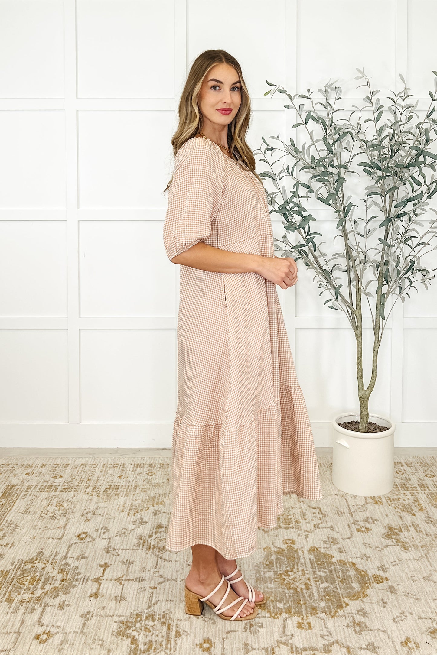 Honey Mark Hazel Dress in Toffee