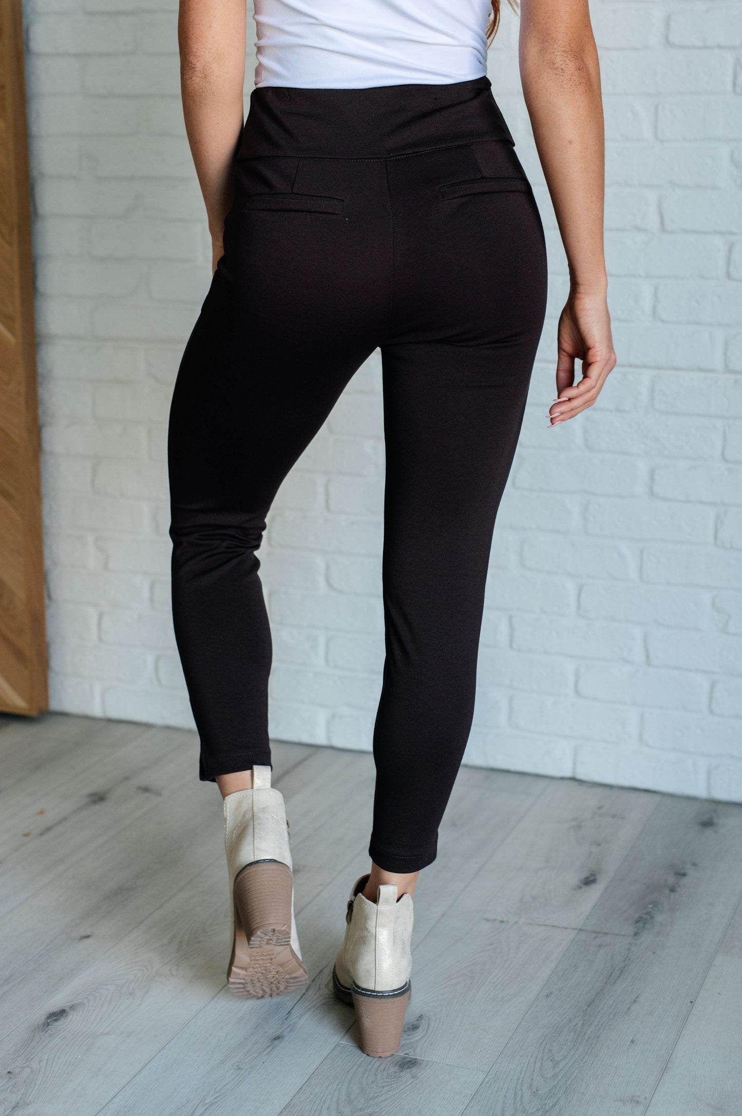 Dear Scarlett Magic Ankle Crop Skinny Pants in Chocolate