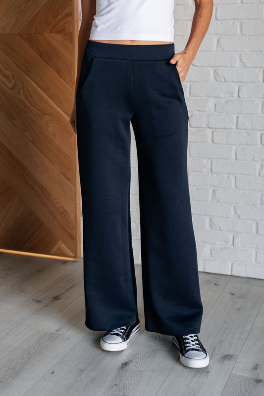 Dear Scarlett Resort Travel Wide Leg Crop Pant in  Navy